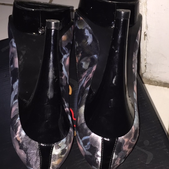 Carlos Santana Blue/multi color Peep toe Heels - Picture 4 of 4